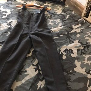 All black women’s jump suit.